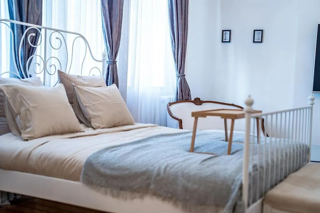 Best Point In The City / 2 Bedrooms ソフィア